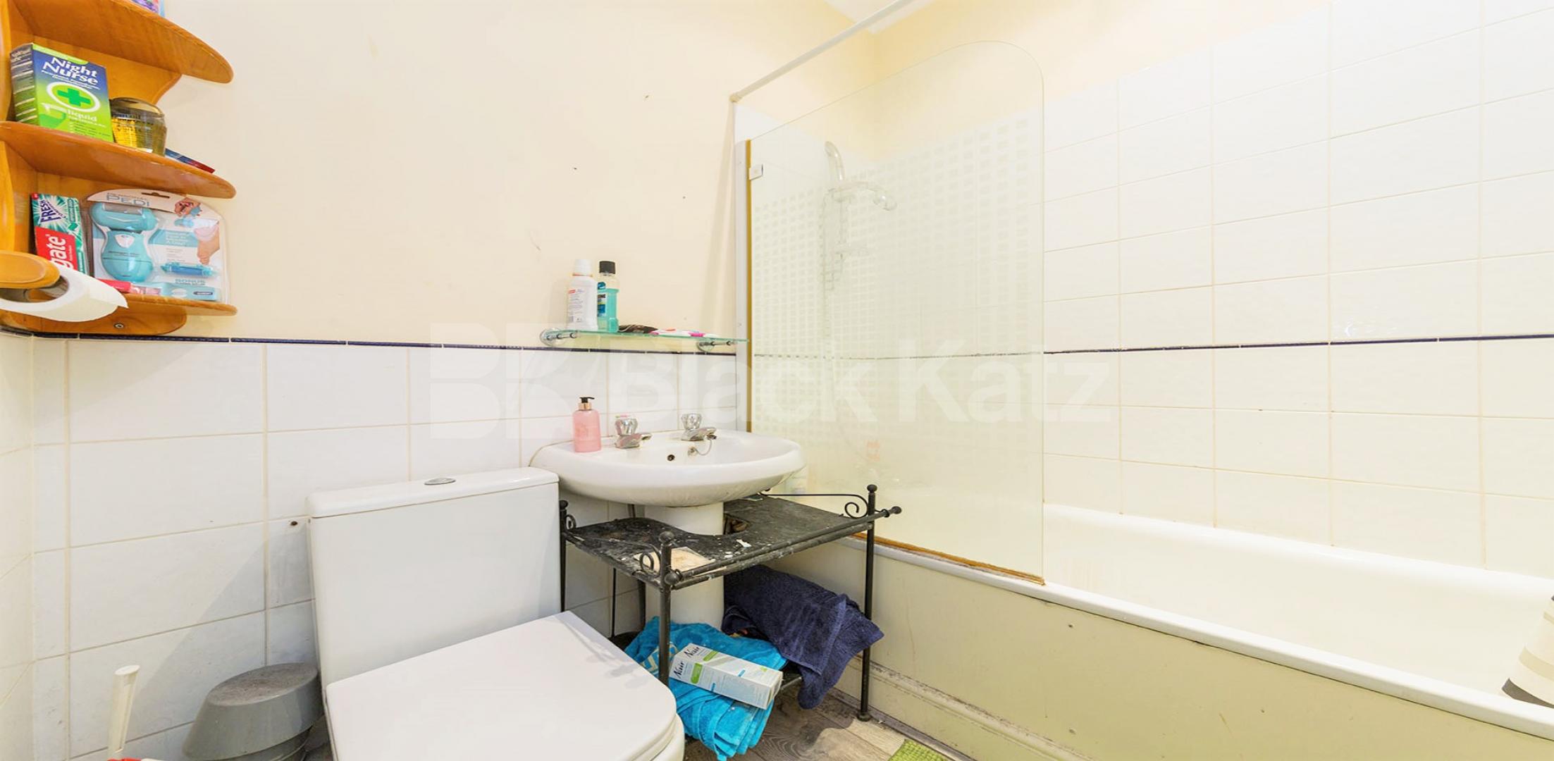 			NEW INSTRUCTION , 2 Bedroom, 1 bath, 1 reception Flat			 Glazbury Road , Barons Court